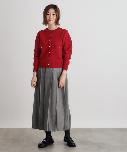 grove（グローブ）の「【毛玉軽減】ゴールドボタンクルーネックカーディガン（カーディガン/ボレロ・レディース・ナチュラル/ブラック/ワインレッド・02/03/01/04/05）」の14枚目の写真