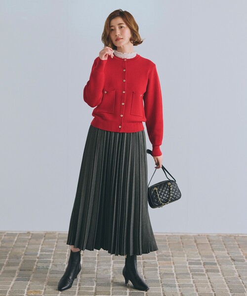 grove（グローブ）の「【毛玉軽減】ゴールドボタンクルーネックカーディガン（カーディガン/ボレロ・レディース・ナチュラル/ブラック/ワインレッド・02/03/01/04/05）」の15枚目の写真