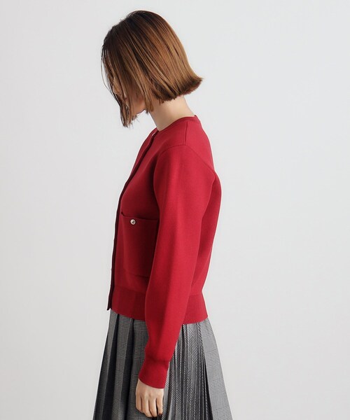 grove（グローブ）の「【毛玉軽減】ゴールドボタンクルーネックカーディガン（カーディガン/ボレロ・レディース・ナチュラル/ブラック/ワインレッド・02/03/01/04/05）」の18枚目の写真