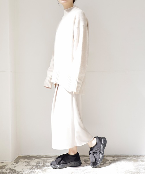 SESTO(セスト)の「ストレッチフィットレースアップ軽量スニーカー(スニーカー・レディース・シルバー/ブラック・S/M/L/LL/3L)」の11枚目の写真