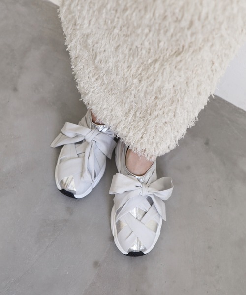 SESTO(セスト)の「ストレッチフィットレースアップ軽量スニーカー(スニーカー・レディース・シルバー/ブラック・S/M/L/LL/3L)」の15枚目の写真