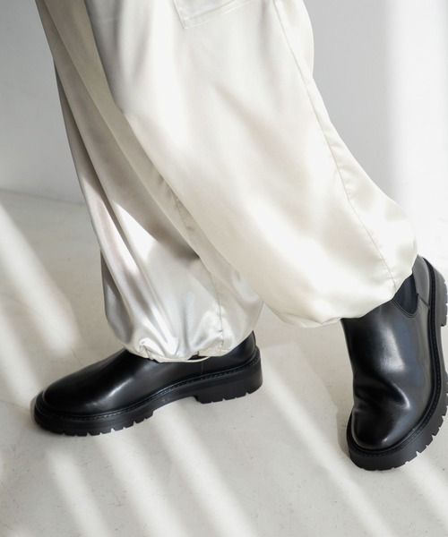 LOWRYS FARM(ローリーズファーム)の「サテンドロストカーゴパンツ 250236(カーゴパンツ・レディース・ブラック/アイボリー/ピンク・FREE)」の9枚目の写真