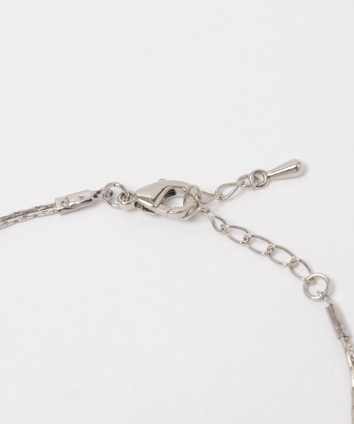 FOREVER 21（フォーエバー トゥエンティーワン）の「2連ハートブレスレット（ブレスレット・レディース・シルバー・FREE）」の3枚目の写真