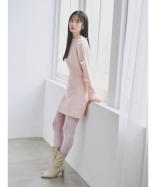 dazzlin(ダズリン)の「【ZOZOTOWN限定】ケーブル袖リボンニットワンピース(ワンピース・レディース・グレー/ブラック/ブラウン/ピンク・FREE)」の8枚目の写真