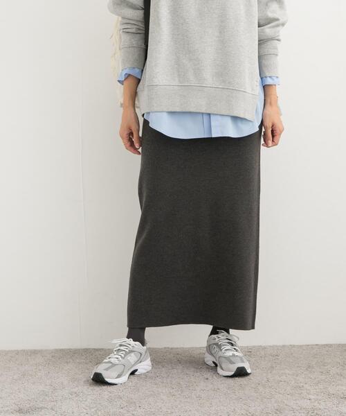 URBAN RESEARCH DOORS（アーバンリサーチドアーズ）の「スムースニットストレートスカート（スカート・レディース・グリーン/ブラウン/チャコールグレー・MEDIUM）」の18枚目の写真