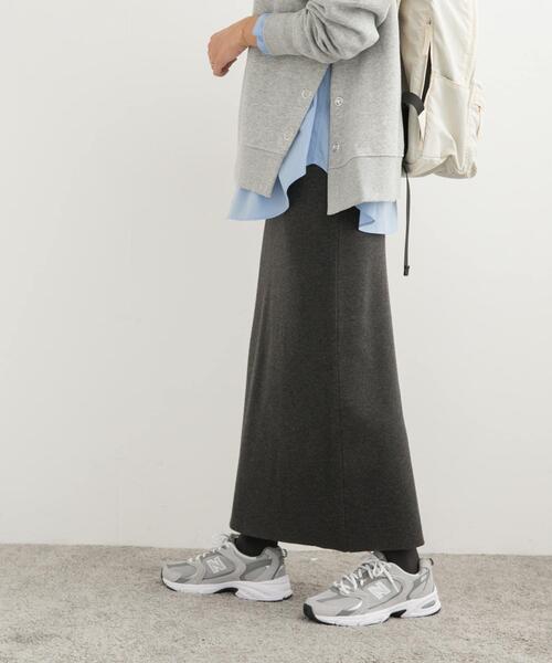 URBAN RESEARCH DOORS（アーバンリサーチドアーズ）の「スムースニットストレートスカート（スカート・レディース・グリーン/ブラウン/チャコールグレー・MEDIUM）」の16枚目の写真