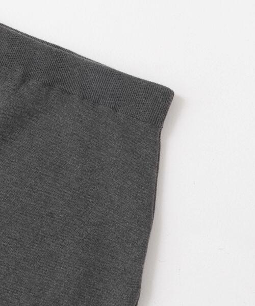 URBAN RESEARCH DOORS（アーバンリサーチドアーズ）の「スムースニットストレートスカート（スカート・レディース・グリーン/ブラウン/チャコールグレー・MEDIUM）」の9枚目の写真