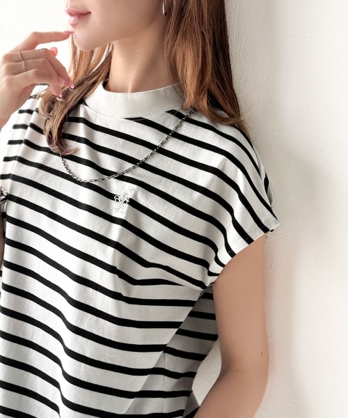 classicalelf(クラシカルエルフ)の「大人女子の上品ベーシック。綿100%シルケットモックネックフレンチTシャツ(刺繍)(Tシャツ/カットソー・レディース・ネイビー/ホワイト/ライトグレー/グリーン/ブラック/ホワイト系その他/ブラック系その他・X-LARGE/SMALL/MEDIUM/LARGE)」の21枚目の写真