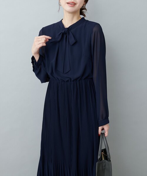natural couture(ナチュラルクチュール)の「【WEB限定】オケージョン対応可 / ボータイリボンプリーツワンピース(ワンピース・レディース・ブルー/ネイビー/ミント/その他1・FREE)」の14枚目の写真