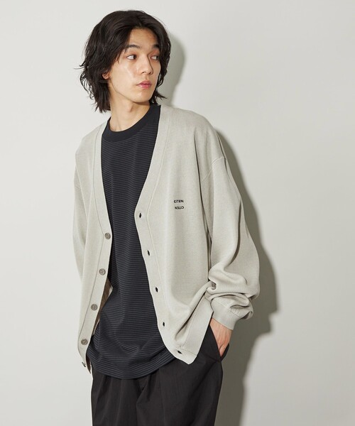 CITEN（シテン）の「＜CITEN＞エッセンシャルVネックカーディガン（カーディガン/ボレロ・メンズ・ブラック/ベージュ/ライトグレー/ブラウン・L/M）」の5枚目の写真