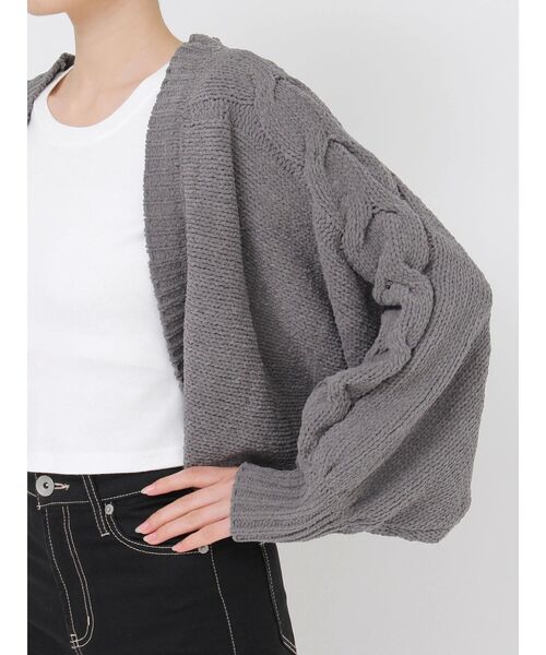 GYDA（ジェイダ）の「バルーンスリーブケーブルニットボレロ（カーディガン/ボレロ・レディース・ミント/チャコールグレー/オフホワイト/ピンク・FREE）」の6枚目の写真