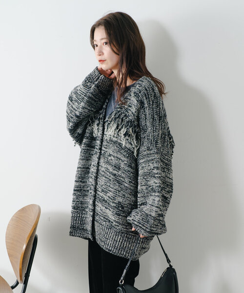 フリンジ、ピン付きカーディガン Kastane（カスタネ）の「【前後2WAY】フリンジMIXニットカーディガン