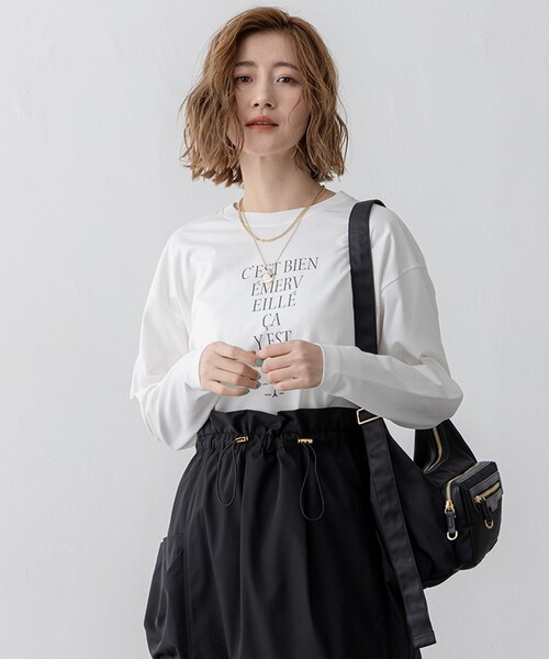 23区(ニジュウサンク)の「【洗える】レタープリント ロンTEE(Tシャツ/カットソー・レディース・ホワイト系/ブラック系/サックスブルー系・40/38)」の1枚目の写真