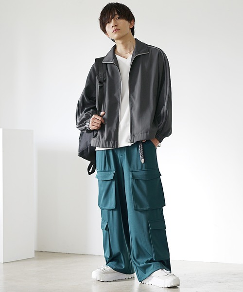 MinoriTY（マイノリティ）の「【MinoriTY】さら艶生地ダブルジップサイドライントラックジャケット ブルゾン メンズ 春服（ジャージ・メンズ・チャコール/モカ・S/M/L）」の6枚目の写真