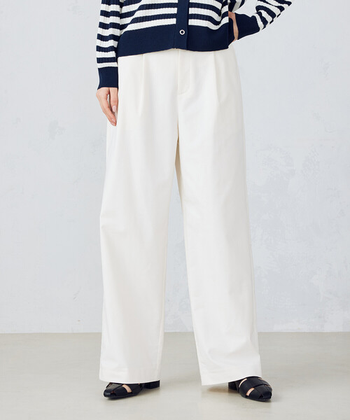 COMME CA MODELS(コムサモデルズ)の「【美しいベーシックパンツ】ワイドシルエット チノパンツ(チノパンツ・レディース・ベージュ/ブラック/ホワイト/ライトグレー・SMALL/MEDIUM/LARGE/X-LARGE/X-SMALL)」の2枚目の写真