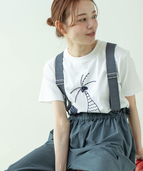 PAR ICI(パーリッシィ)の「ヤシの木 ハンドステッチ風Tシャツ(Tシャツ/カットソー・レディース・ホワイト/サックスブルー/グレー・FREE)」の21枚目の写真