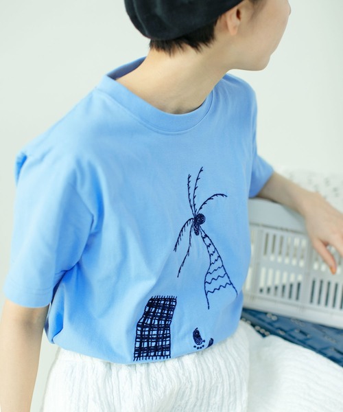 PAR ICI(パーリッシィ)の「ヤシの木 ハンドステッチ風Tシャツ(Tシャツ/カットソー・レディース・ホワイト/サックスブルー/グレー・FREE)」の17枚目の写真