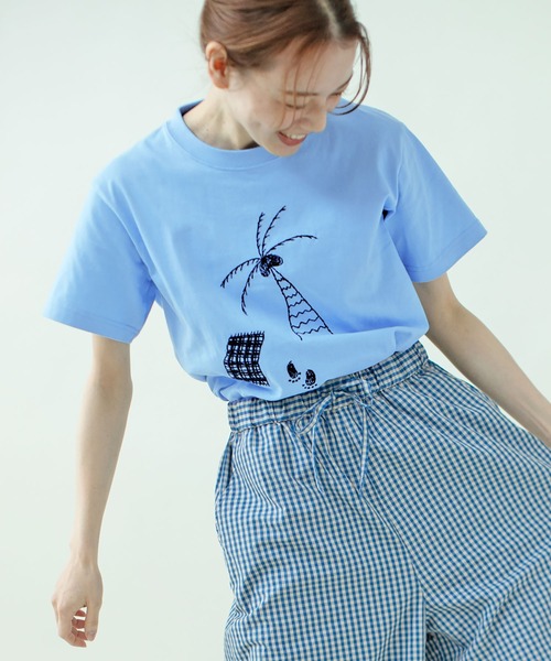 PAR ICI(パーリッシィ)の「ヤシの木 ハンドステッチ風Tシャツ(Tシャツ/カットソー・レディース・ホワイト/サックスブルー/グレー・FREE)」の8枚目の写真