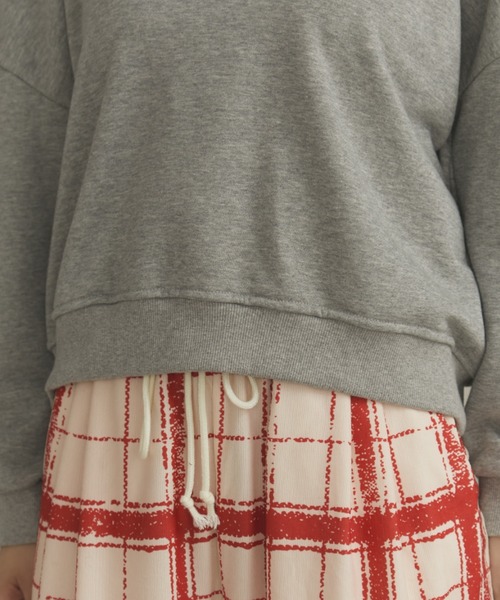 MERLOT(メルロー)の「レイヤードスウェット(スウェット・レディース・ネイビー/グレー/ブラック・FREE)」の12枚目の写真