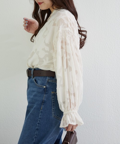 continuer de NICE CLAUP(コンティニューデナイスクラップ)の「【お呼ばれにも】大人ジャガード前後2WAYブラウス(シャツ/ブラウス・レディース・ブラック/ベージュ/オフホワイト・FREE)」の12枚目の写真