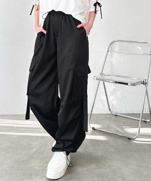 FIRST MOOD(ファーストムード)の「《FIRSTMOODコラボ》ルーズシルエットサイドリボンカーゴパンツ(カーゴパンツ・レディース・グレー/ブラック/カーキ・MEDIUM/LARGE)」の4枚目の写真
