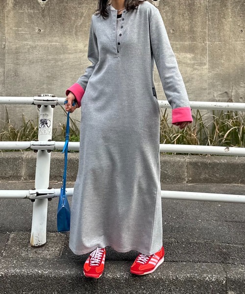 mi via loca(ミヴィアロカ)の「配色 Wフェイス ヘンリーネック ロングワンピース(ワンピース・レディース・ブルー/トップグレー/スミクロ・FREE)」の11枚目の写真