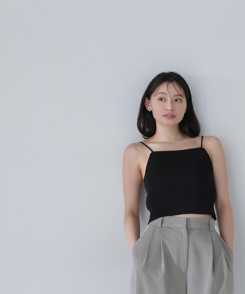 ナチュラルビューティーベーシック　キャミビスチェ　ブラック NATURAL BEAUTY BASIC（ナチュラルビューティーベーシック）の