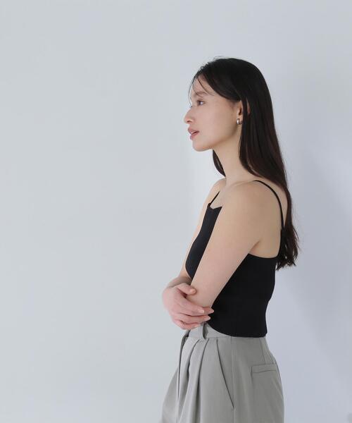 NATURAL BEAUTY BASIC(ナチュラルビューティーベーシック)の「◇クロップドニットキャミビスチェ(キャミソール・レディース・ベージュ/ブラック/オフホワイト・FREE)」の11枚目の写真