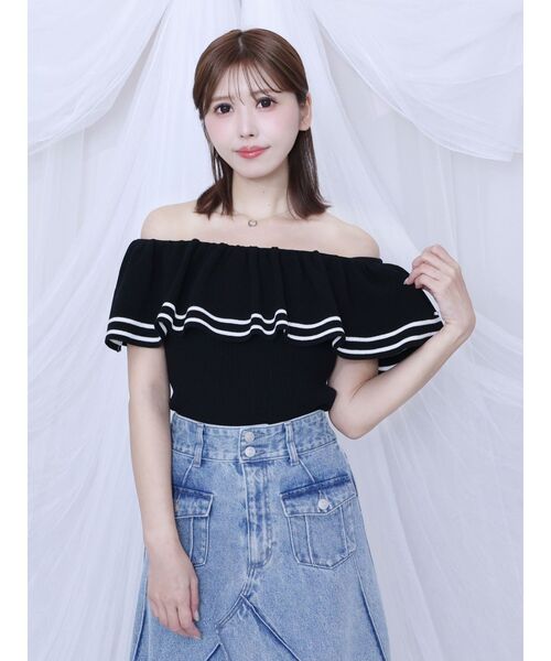 EATME（イートミー）の「オフショルダーニットTOP（ニット/セーター・レディース・レッド/オフホワイト/ブラック・FREE）」の5枚目の写真