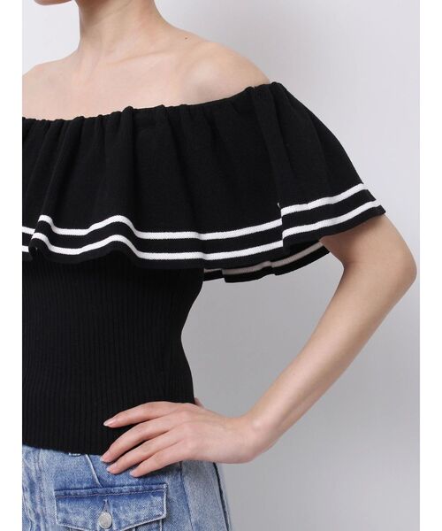 EATME（イートミー）の「オフショルダーニットTOP（ニット/セーター・レディース・レッド/オフホワイト/ブラック・FREE）」の21枚目の写真