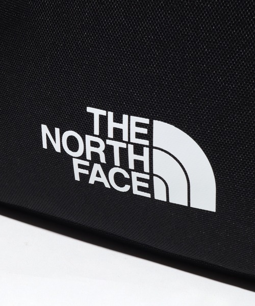 THE NORTH FACE(ザノースフェイス)の「【THE NORTH FACE/ザノースフェイス】STANDARD CROSS BAG M/スタンダード クロスバッグM(ショルダーバッグ・メンズ・カーキ/ブラック・FREE)」の12枚目の写真
