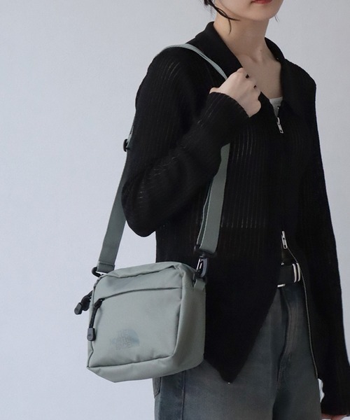 THE NORTH FACE(ザノースフェイス)の「【THE NORTH FACE/ザノースフェイス】STANDARD CROSS BAG M/スタンダード クロスバッグM(ショルダーバッグ・メンズ・カーキ/ブラック・FREE)」の18枚目の写真