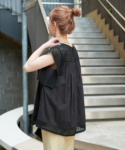 B.C STOCK(ベーセーストック)の「手洗い可 / コットンメッシュレースハギブラウス(シャツ/ブラウス・レディース・ホワイト/ブルー/ブラック・FREE)」の13枚目の写真