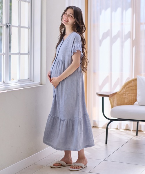Rosemadame(ローズマダム)の「シャーリング ジャガードネグリジェ/ ワンピースパジャマ(産前・産後対応 マタニティ&授乳服 ルームウェア)(マタニティウェア/グッズ・レディース・ブラック×ホワイト/サックスブルー/オレンジ・LL/L/M)」の7枚目の写真