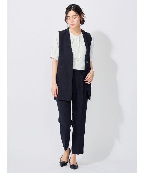 Perfect Suit FActory(パーフェクトスーツファクトリー)の「リネンライク【ボーテ・シルエット】ジレ ブラック/ネイビー/ブラウン(ビジネスシャツ・レディース・ブラック・S/M/L)」の16枚目の写真