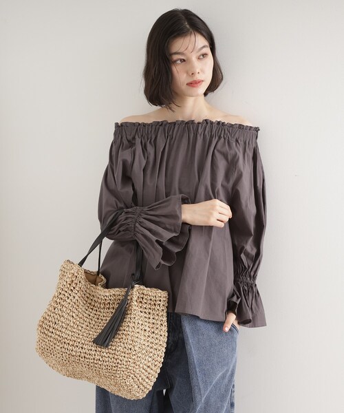 THE SHOP TK (ザ ショップ ティーケー )の「タッセル付き雑材トートバッグ(トートバッグ・レディース・ブラウン系5/ブラック系4・00)」の3枚目の写真