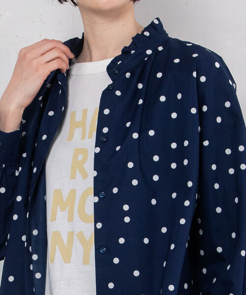 POU DOU DOU(プードゥドゥ)の「スタンドフリルカラーブラウス(シャツ/ブラウス・レディース・オフホワイト/ブラック/スミクロ/ネイビー・M)」の13枚目の写真