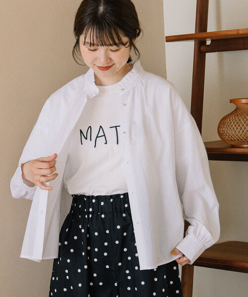 POU DOU DOU(プードゥドゥ)の「スタンドフリルカラーブラウス(シャツ/ブラウス・レディース・オフホワイト/ブラック/スミクロ/ネイビー・M)」の22枚目の写真