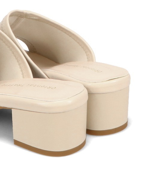 ORiental TRaffic(オリエンタルトラフィック)の「ストレッチミュールサンダル/55205 ヒール ミュールサンダル ベーシック(サンダル・レディース・ブラウン/ブラック/アイボリー・LL/L/M/S/SS/3L)」の10枚目の写真