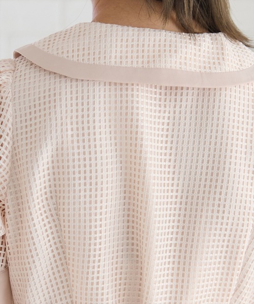 REDYAZEL（レディアゼル）の「ビッグカラースクエアレースワンピース（ワンピース・レディース・ネイビー/オフホワイト/ベージュ・FREE）」の18枚目の写真