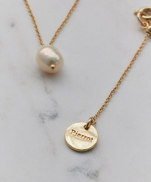 Pierrot(ピエロ)の「淡水パールシンプルネックレス(ネックレス・レディース・ゴールド・FREE)」の9枚目の写真