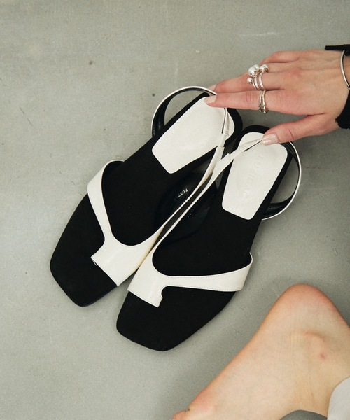 Lutim by u（ルチバイユー）の「Patent thong heel sandals/パテントトングヒールサンダル（サンダル・レディース・クリーム/ホワイト/ブラック・37/39）」の2枚目の写真
