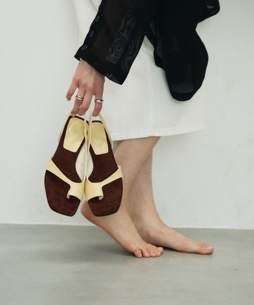 Lutim by u（ルチバイユー）の「Patent thong heel sandals/パテントトングヒールサンダル（サンダル・レディース・クリーム/ホワイト/ブラック・37/39）」の4枚目の写真