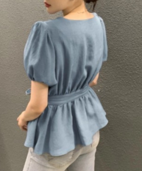 FAVORITO（ファヴォリート）の「Vネックリボントップス（シャツ/ブラウス・レディース・ブルー/ブラウン/ホワイト・F）」の8枚目の写真