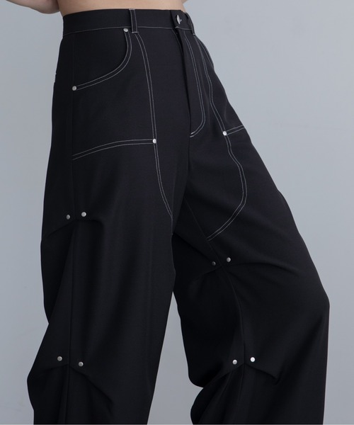 VACANCY（ヴァカンシー）の「ランダムリベットワイドスラックスパンツ（スラックス・レディース・レッド/ライトグレー/ブラック・SMALL/MEDIUM/LARGE）」の5枚目の写真