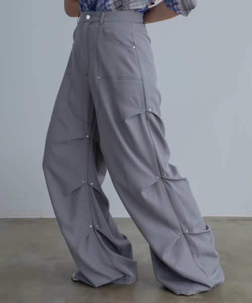 VACANCY（ヴァカンシー）の「ランダムリベットワイドスラックスパンツ（スラックス・レディース・レッド/ライトグレー/ブラック・SMALL/MEDIUM/LARGE）」の7枚目の写真