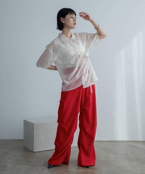 VACANCY（ヴァカンシー）の「ランダムリベットワイドスラックスパンツ（スラックス・レディース・レッド/ライトグレー/ブラック・SMALL/MEDIUM/LARGE）」の16枚目の写真