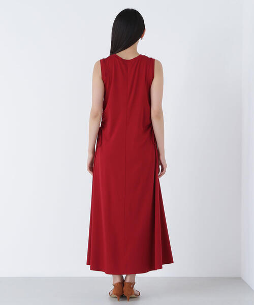 NATURAL BEAUTY BASIC(ナチュラルビューティーベーシック)の「◇サイドギャザーカットソーワンピース(ワンピース・レディース・ブラウン/レッド/ブラック・MEDIUM/P/S)」の4枚目の写真