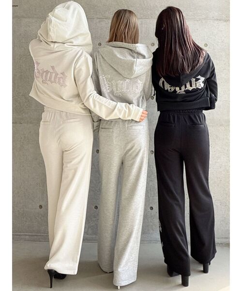 GYDA(ジェイダ)の「GYDAラメフレアパンツ【SETUP着用可】(スウェットパンツ・レディース・オフホワイト/パープル/グレー/ブラック・FREE)」の7枚目の写真