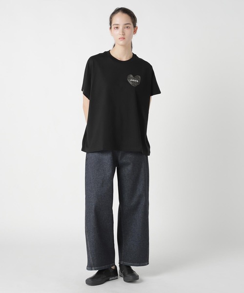 ZUCCa(ズッカ)の「(S)ハートロゴT / Tシャツ(Tシャツ/カットソー・レディース・グリーン/ダークグレー/ブラック/ホワイト/グレー/ライトブルー・M size)」の7枚目の写真